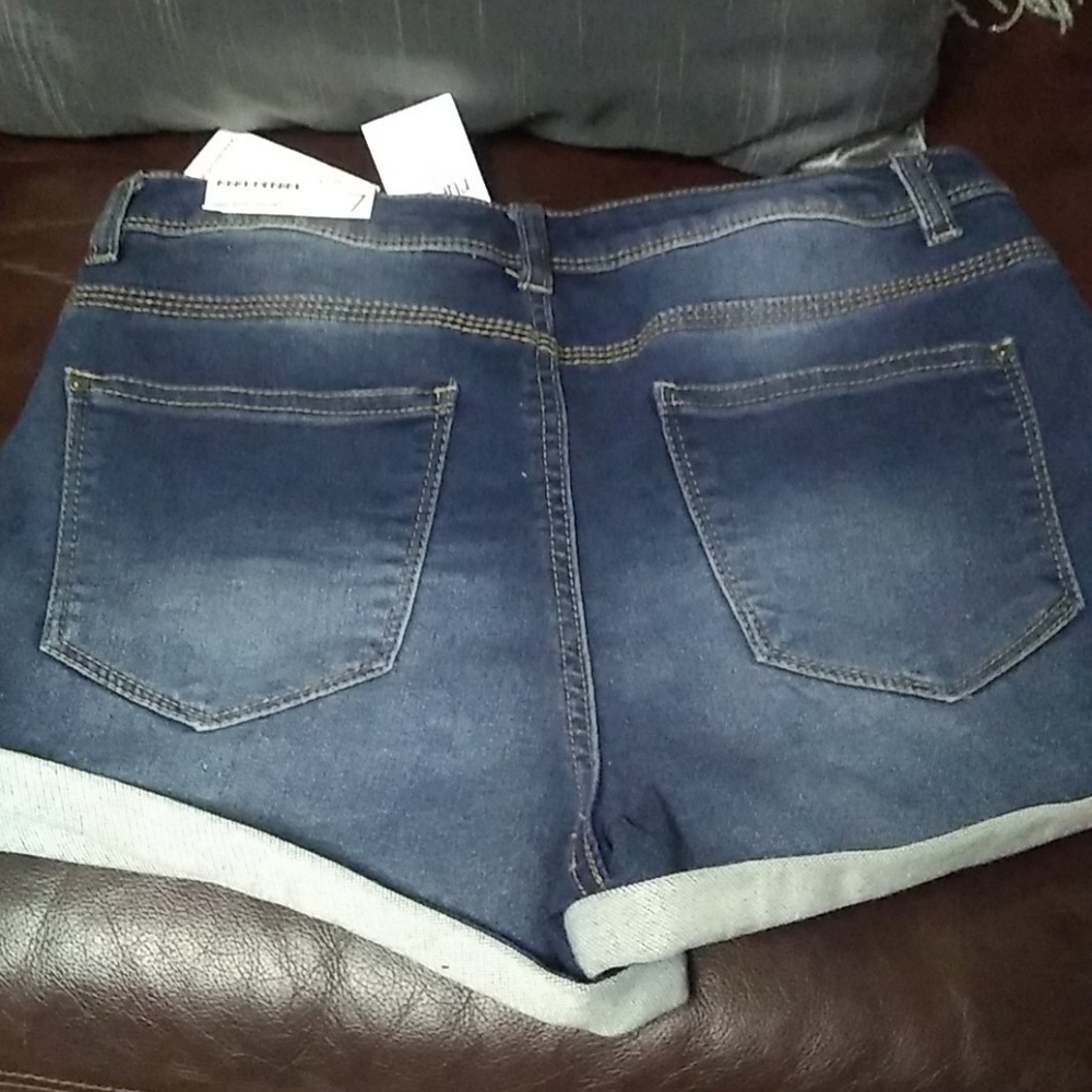 NWT Never Take Me Off Knit denim cuff shorts Size 7 Mid Rise - Picture 6 of 7
